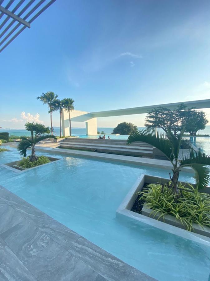Aeras Jomtien By Cherry Praia de Jomtien Exterior foto