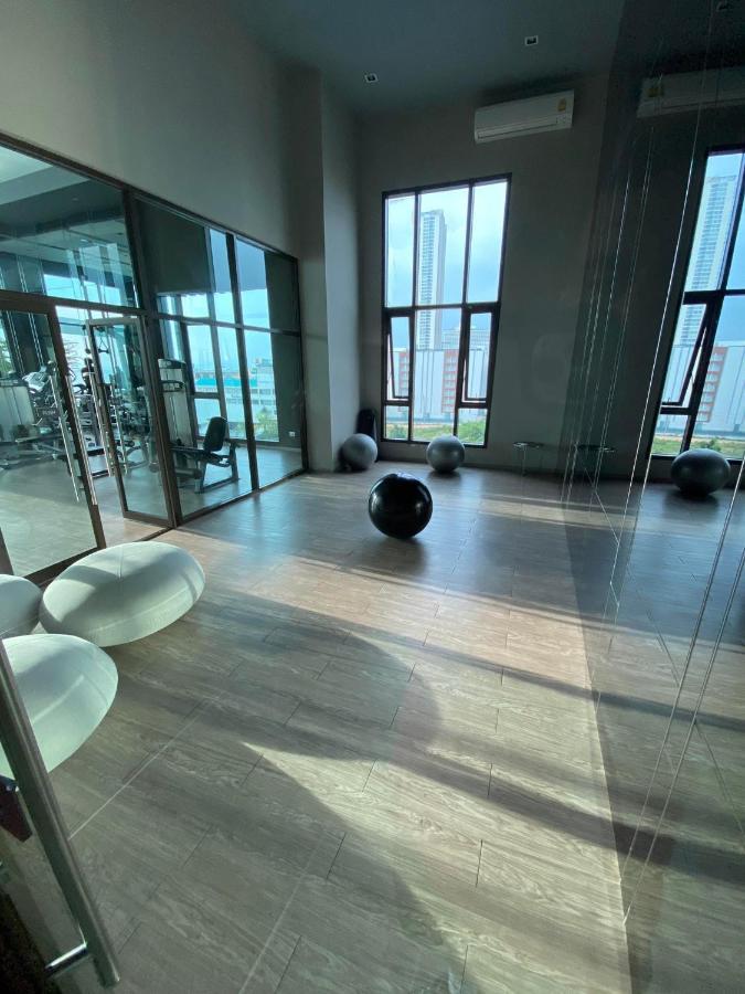 Aeras Jomtien By Cherry Praia de Jomtien Exterior foto