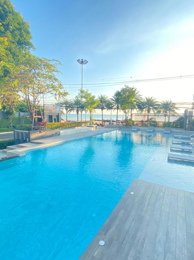 Aeras Jomtien By Cherry Praia de Jomtien Exterior foto