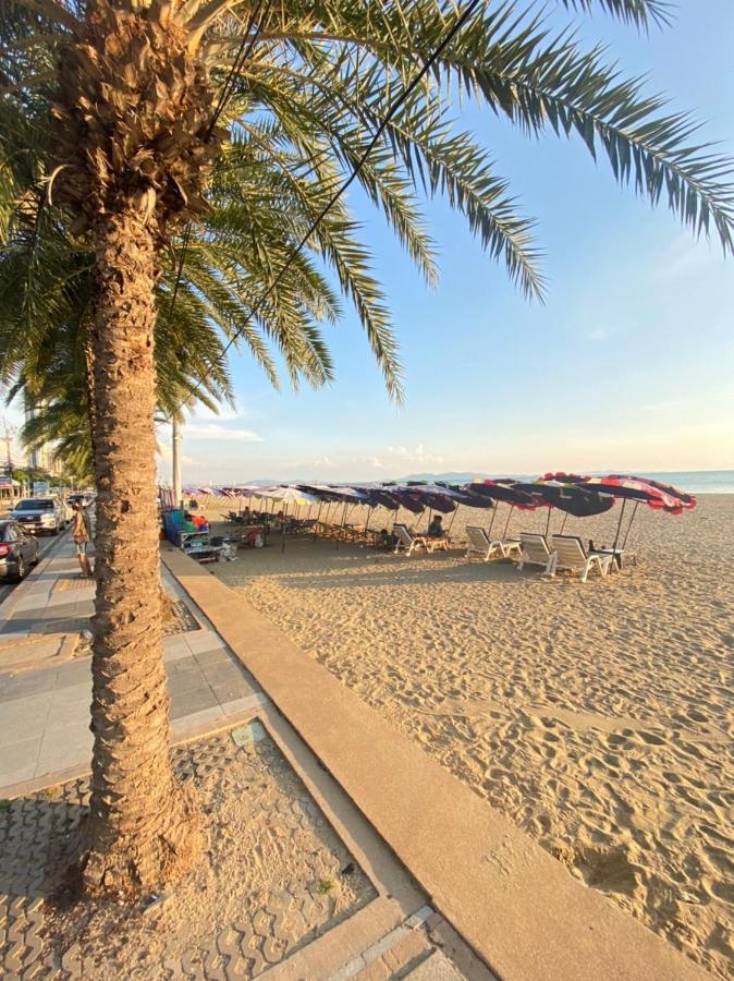 Aeras Jomtien By Cherry Praia de Jomtien Exterior foto